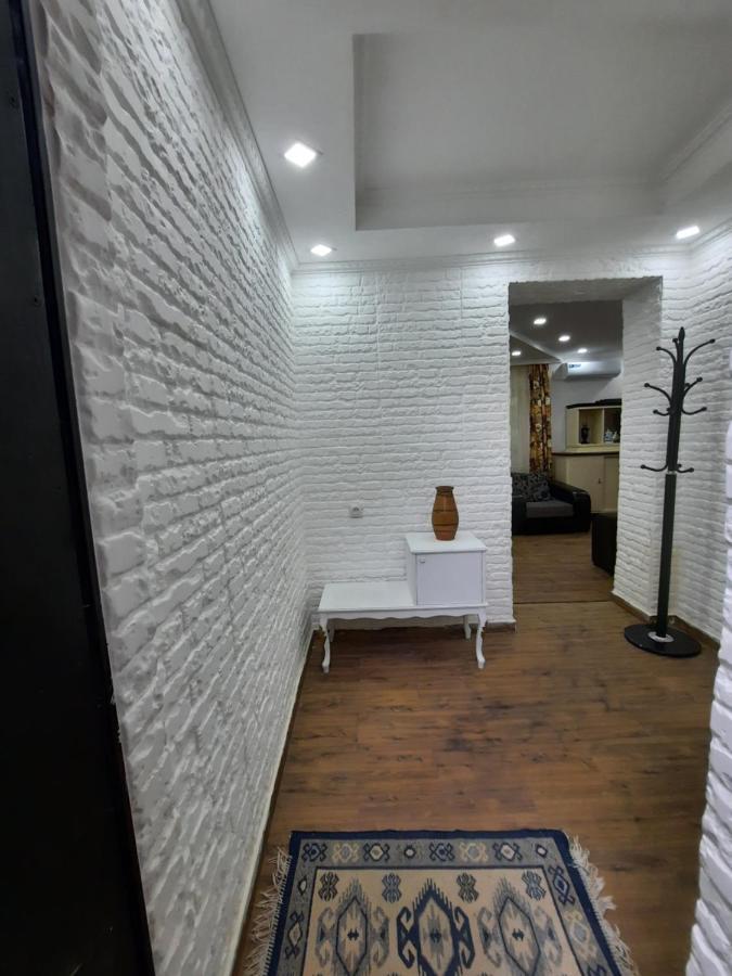 G&M Appartement Tbilisi Buitenkant foto