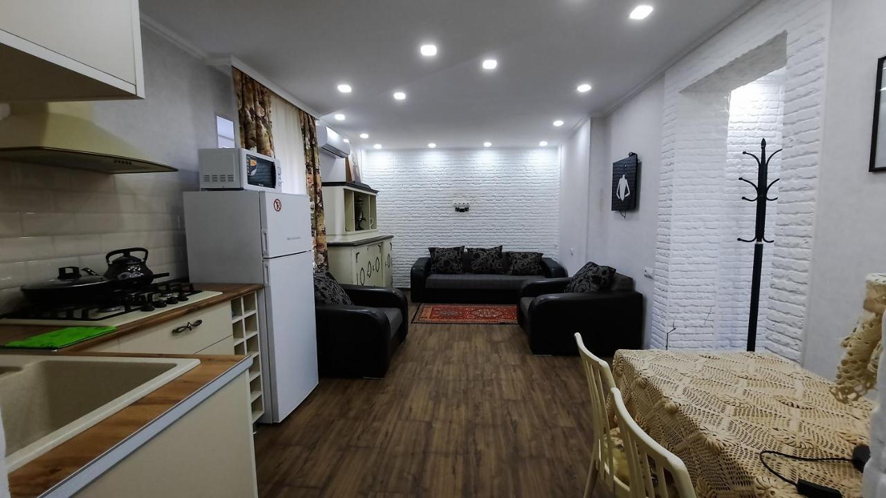 G&M Appartement Tbilisi Buitenkant foto