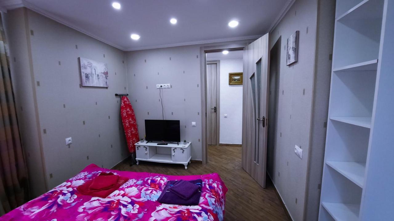 G&M Appartement Tbilisi Buitenkant foto