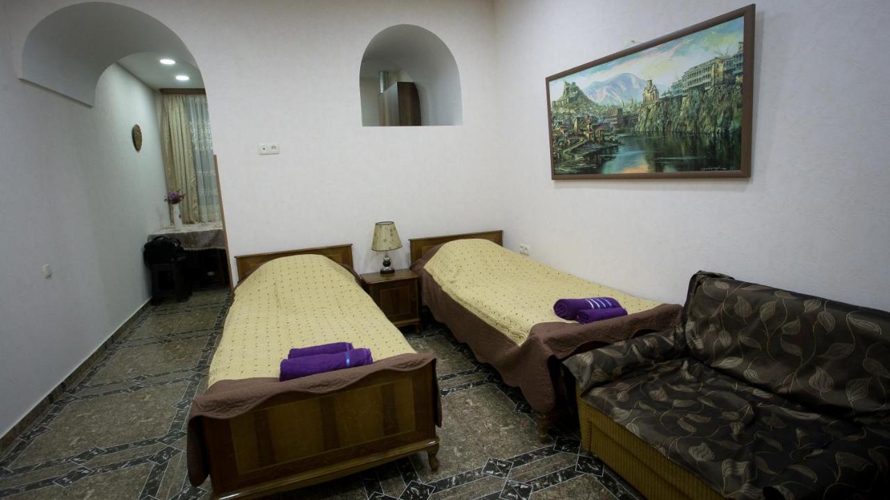 G&M Appartement Tbilisi Buitenkant foto