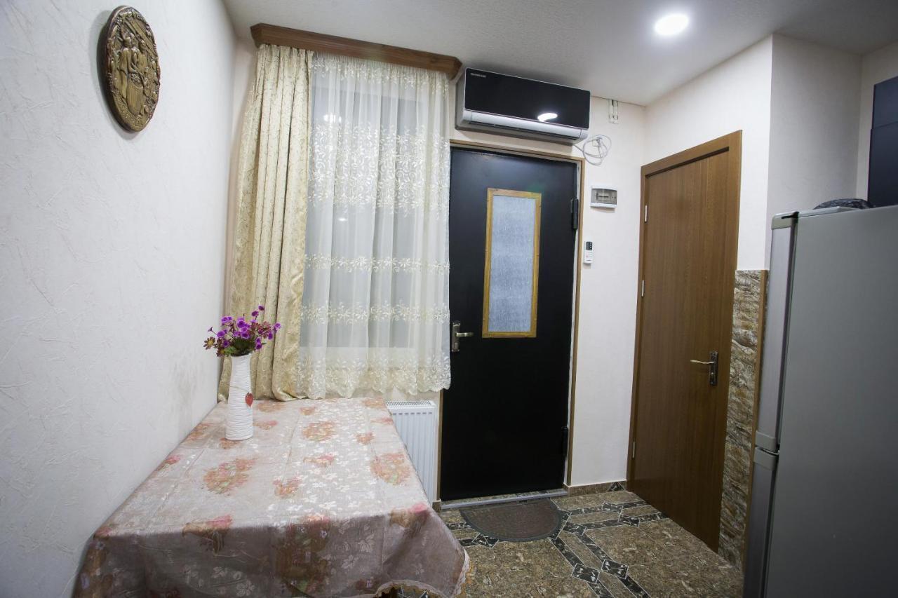G&M Appartement Tbilisi Buitenkant foto