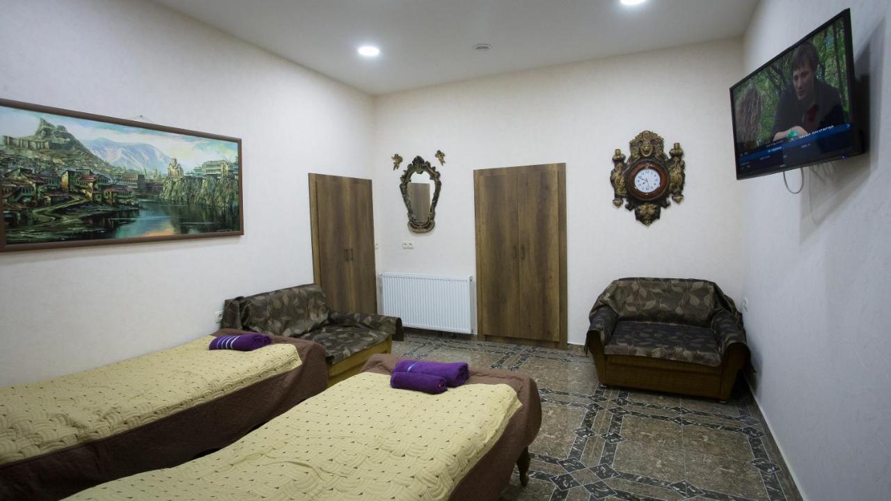 G&M Appartement Tbilisi Buitenkant foto