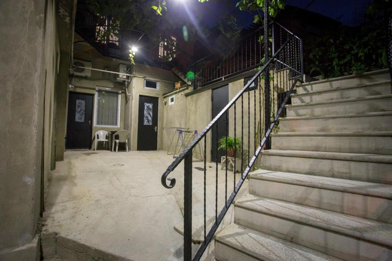 G&M Appartement Tbilisi Buitenkant foto
